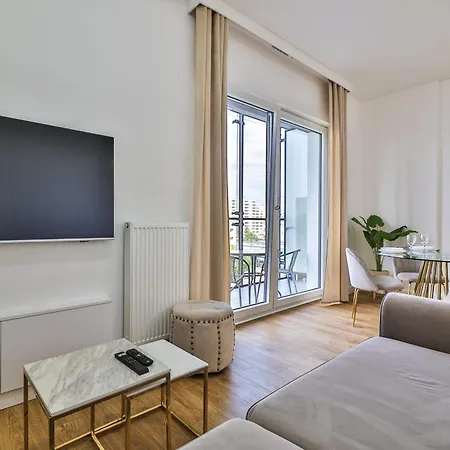 Wola Tower Ul Kasprzaka 29 Z Garazem By Perfect 411 Apartment